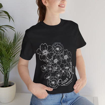 Floral "Coeur Bloom" Tee — Lavender Line Art Flower T-Shirt