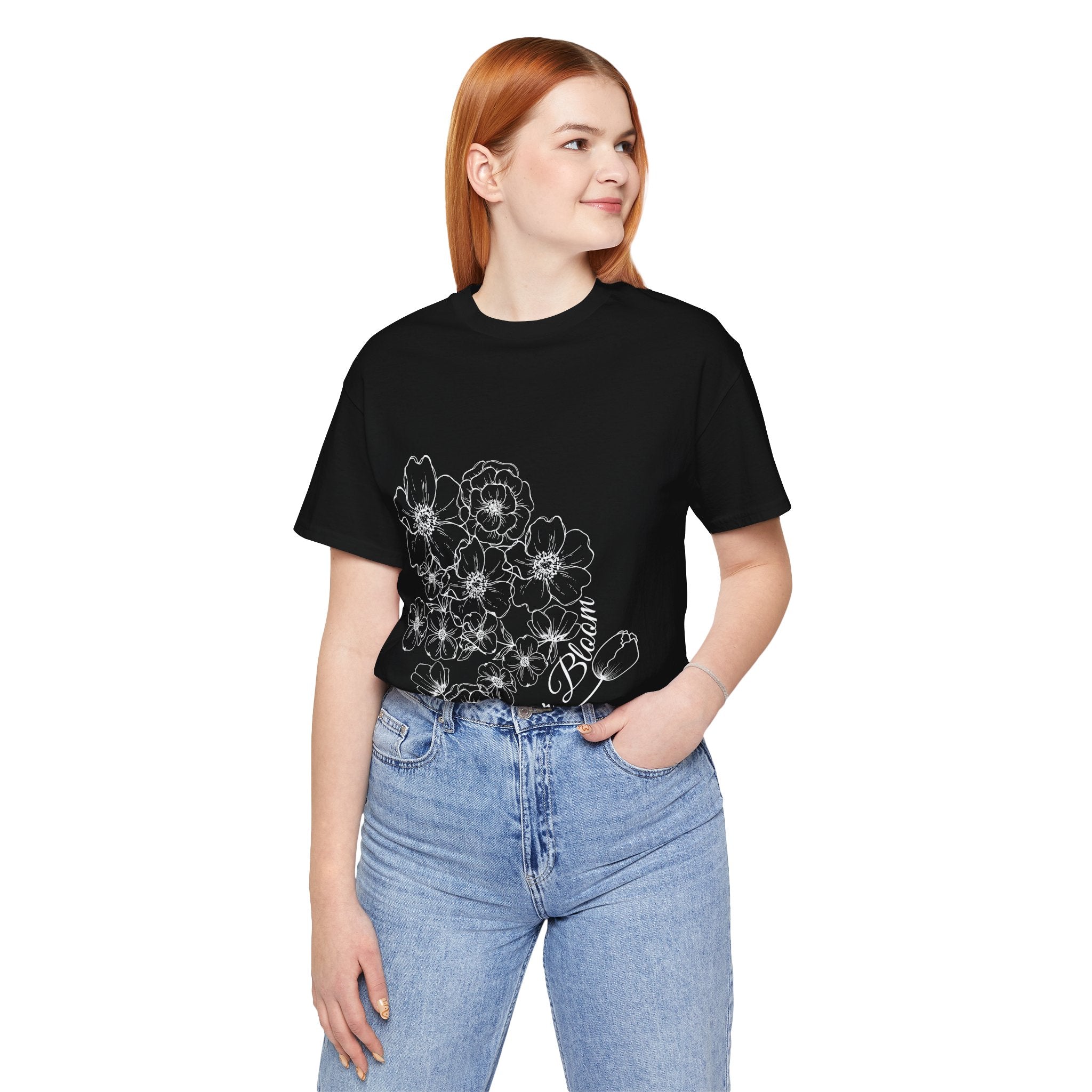 Floral "Coeur Bloom" Tee — Lavender Line Art Flower T-Shirt