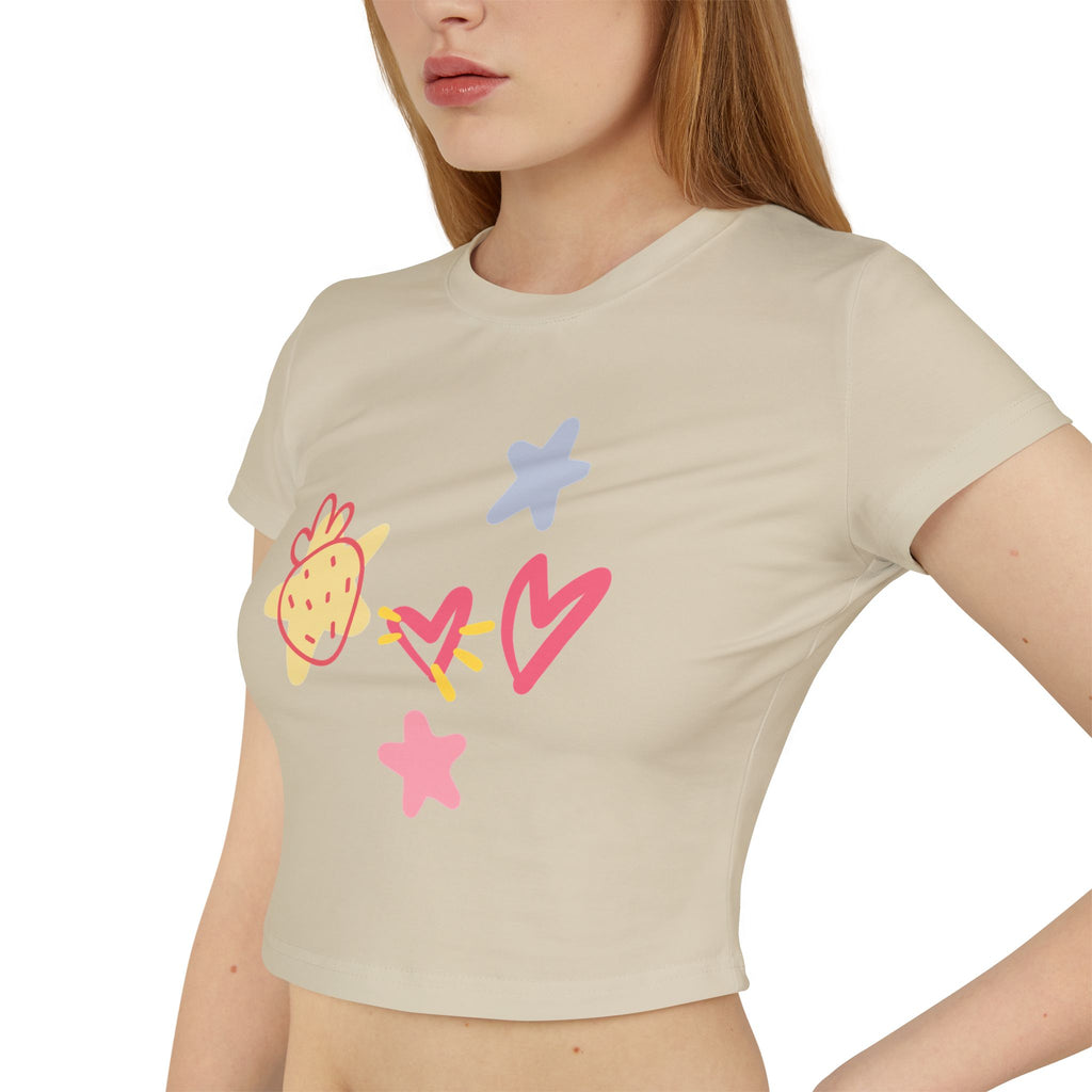 Cute Doodle Hearts & Pineapple Crop Tee — Women's Baby Tee
